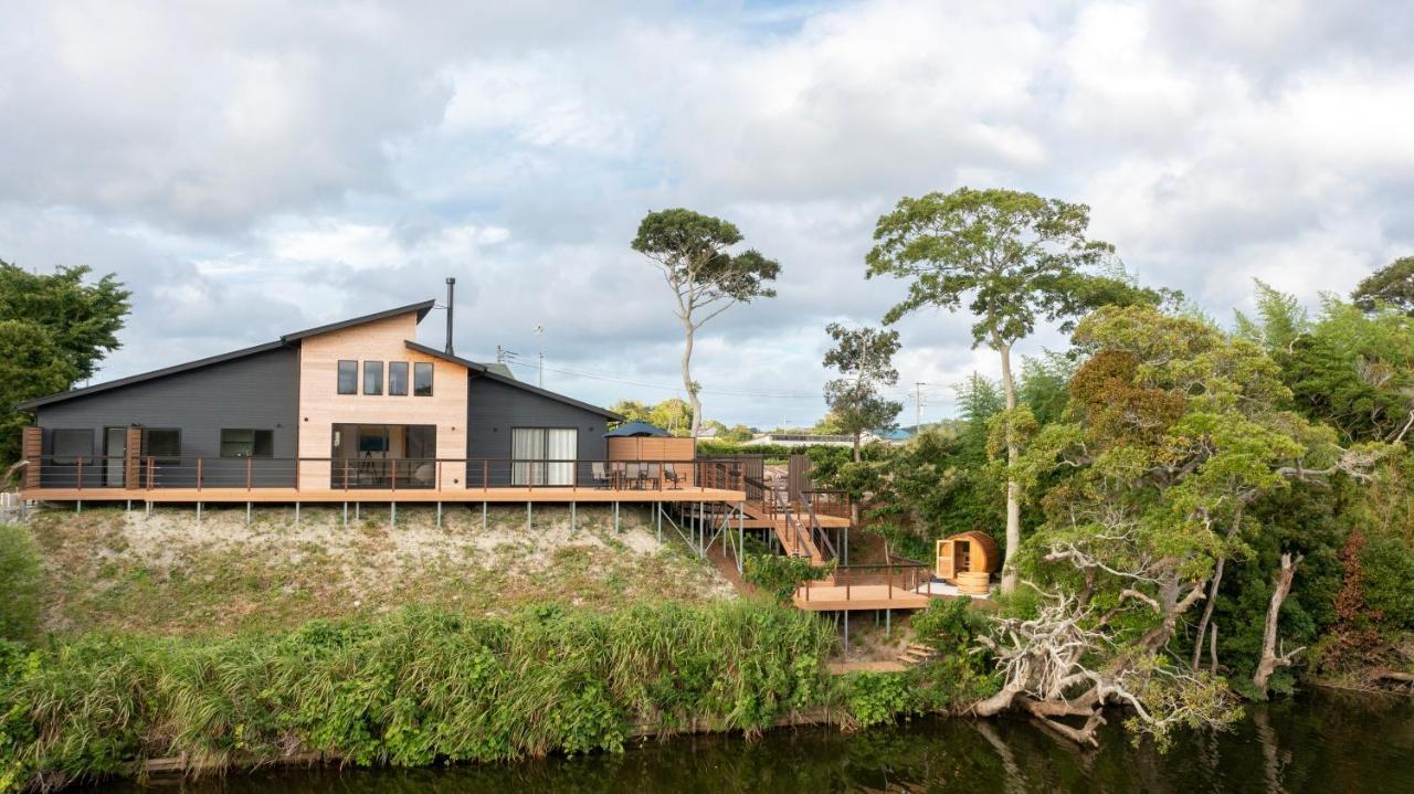 By The River Holiday home *
